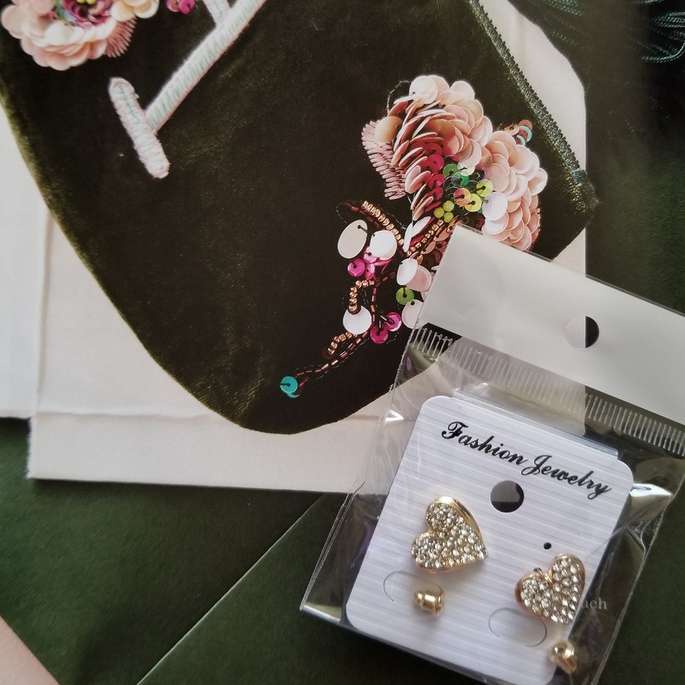 Classic Heart Earrings